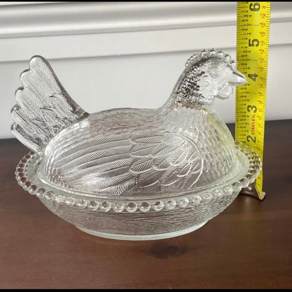 Firm price. vintage clear Indiana Glass covered chicken dish. Great shape - Picture 4 of 8